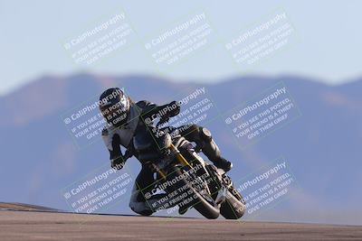 media/Nov-06-2023-Moto Forza (Mon) [[ce023d0744]]/3-Intermediate Group/Session 5 (Turn 9)/